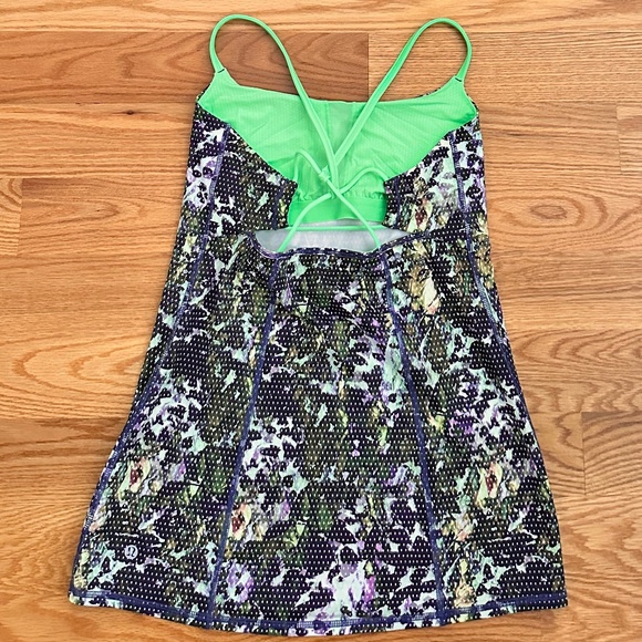 Lululemon NWOT Dancing Warrior Tank (8) - Picture 3 of 16